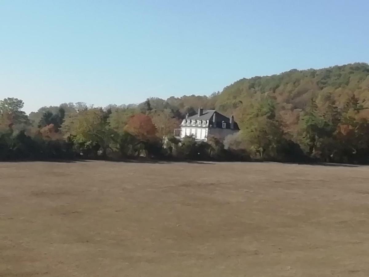 La Maison De Ma Tante Bed & Breakfast Pougues-les-Eaux ภายนอก รูปภาพ